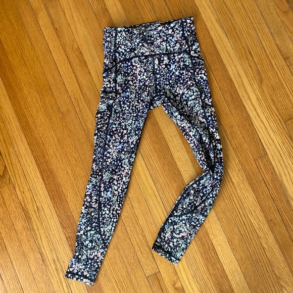 Lululemon running tights - Picture 1 of 6